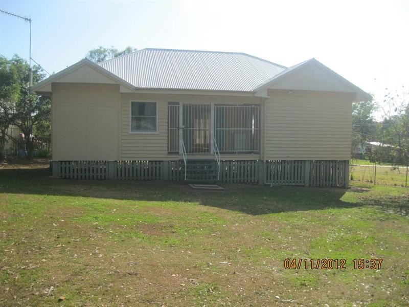 8 Kelly Court, Esk QLD 4312