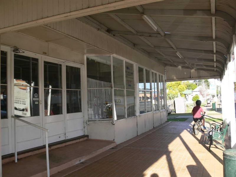 209 Ipswich Street, Esk QLD 4312