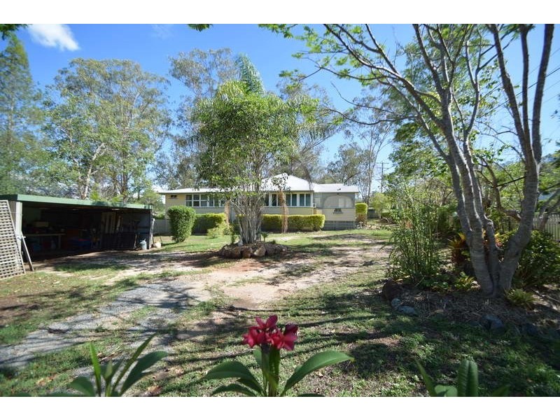 2 Mack Street, Esk QLD 4312