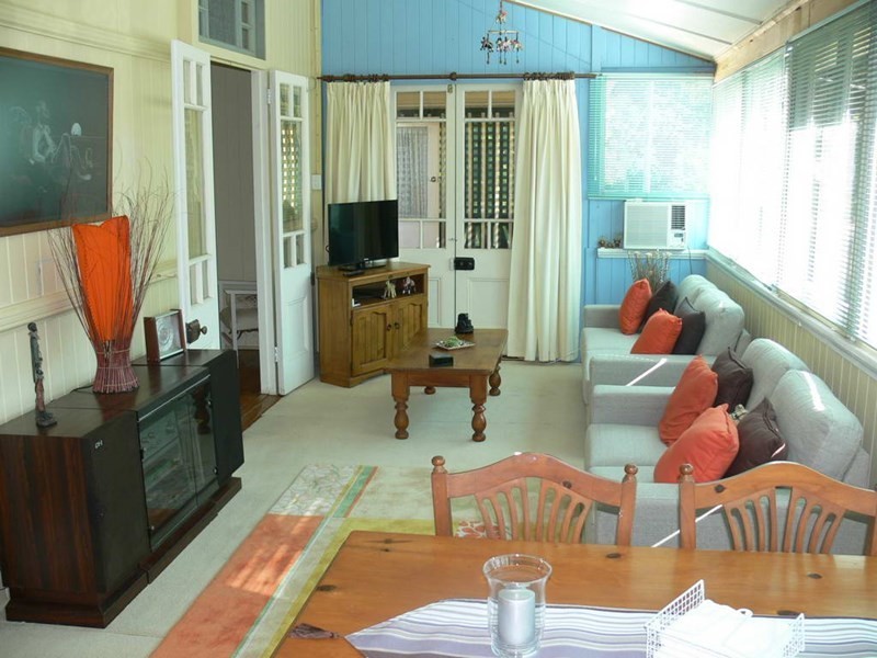 2 Mack Street, Esk QLD 4312