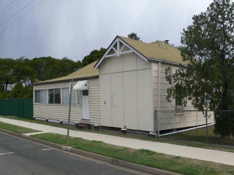 238 Ipswich Street, Esk QLD 4312