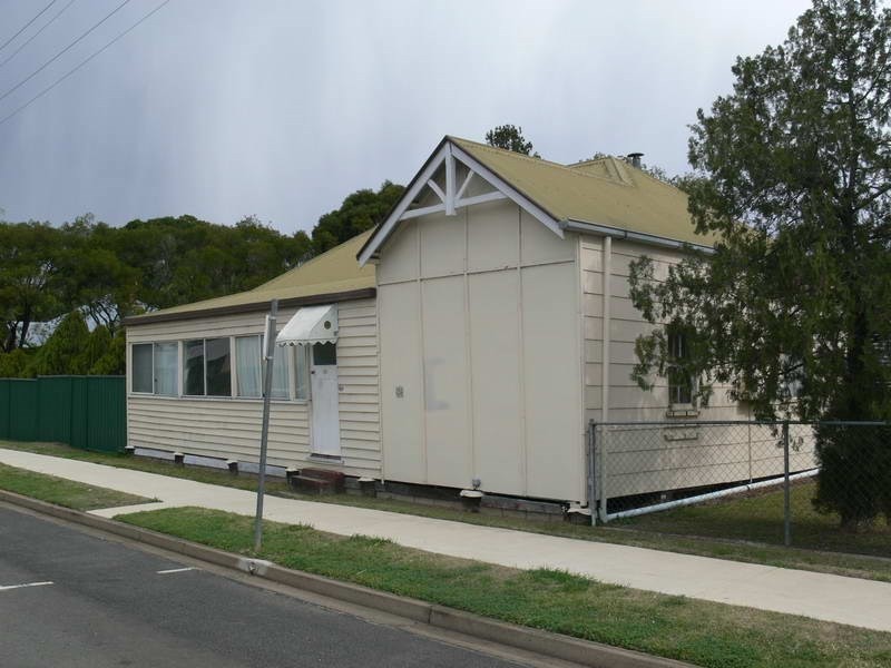 238 Ipswich Street, Esk QLD 4312