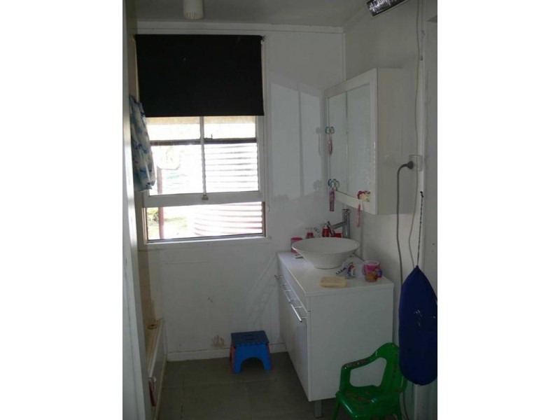 33 Cedar Avenue, Esk QLD 4312