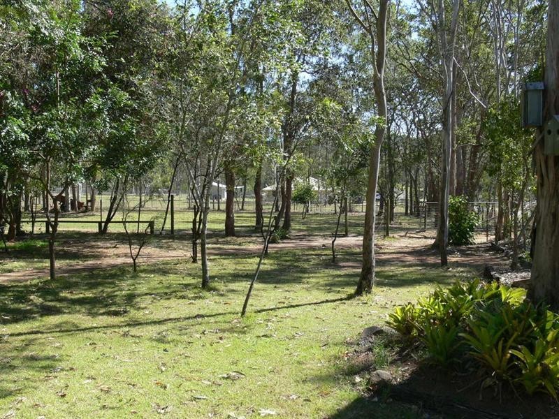 33 Cedar Avenue, Esk QLD 4312
