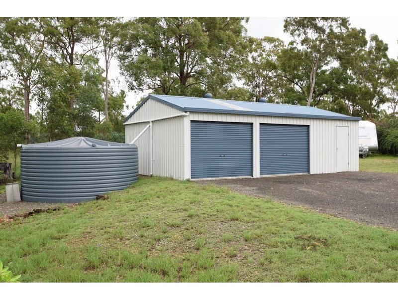 285 Edinburgh Drive, Mount Hallen QLD 4312