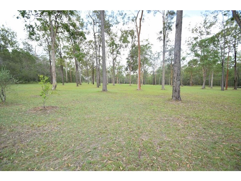 88 Windsor Drive, Mount Hallen QLD 4312