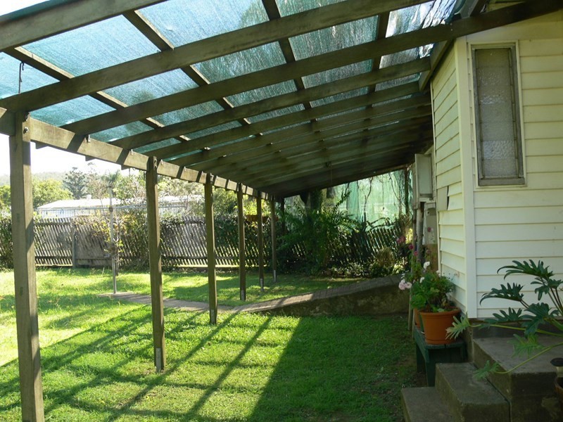 14 Adelaide Street, Esk QLD 4312