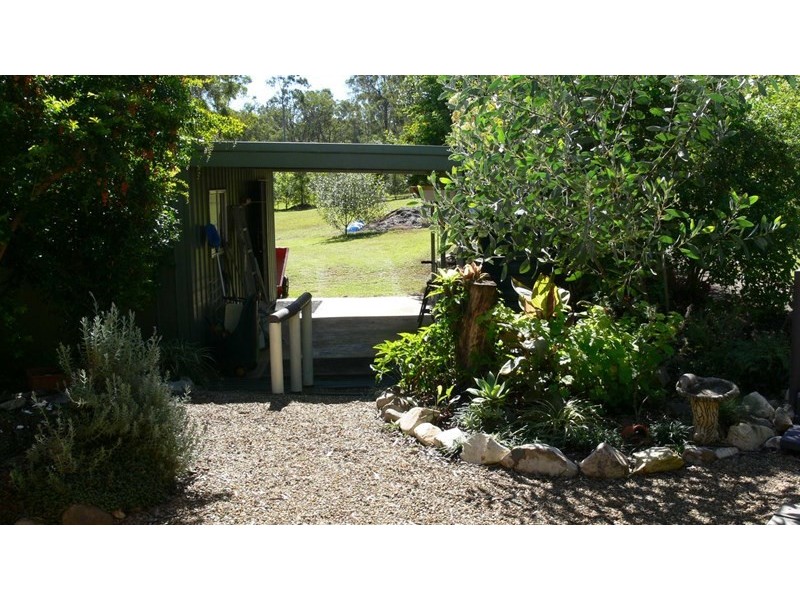 42 Buckingham Court, Mount Hallen QLD 4312