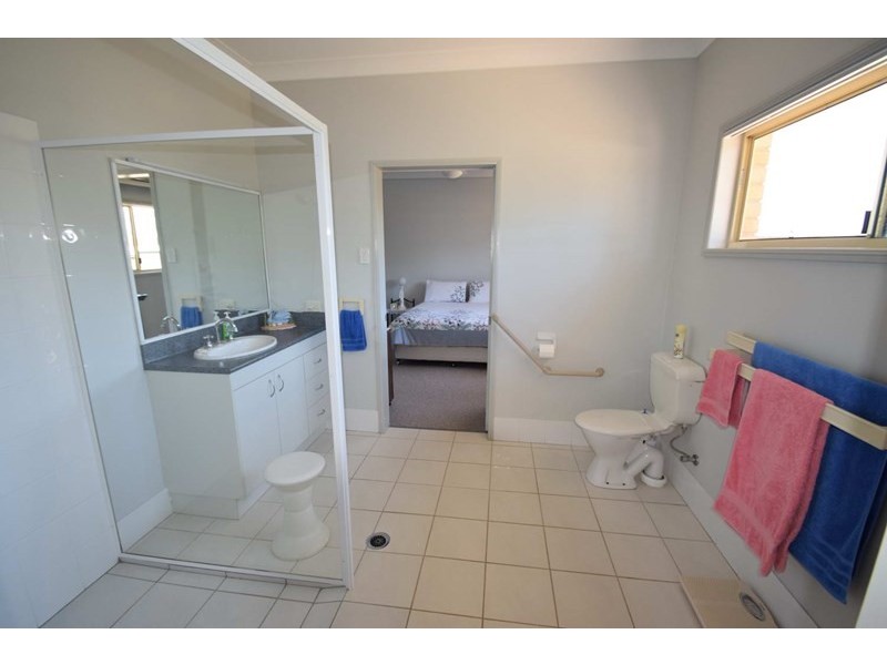 Unit 2/4 George Street, Toogoolawah QLD 4313