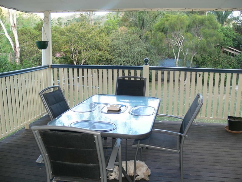 30 Richard Street, Esk QLD 4312