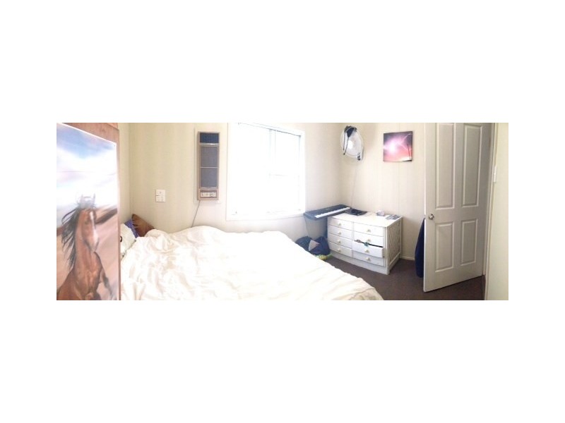 36 South Street, Esk QLD 4312