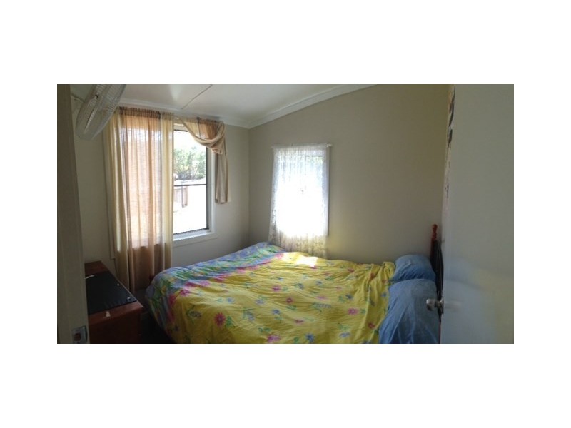 36 South Street, Esk QLD 4312