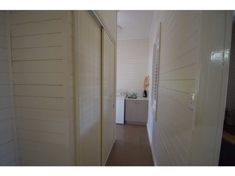 11 Pryde Street, Esk QLD 4312