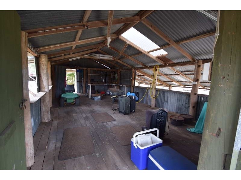 11 Pryde Street, Esk QLD 4312