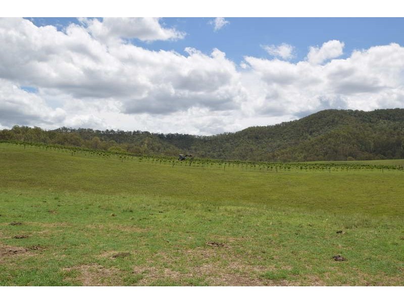 703 Mount Kilcoy Road, Mount Kilcoy QLD 4515