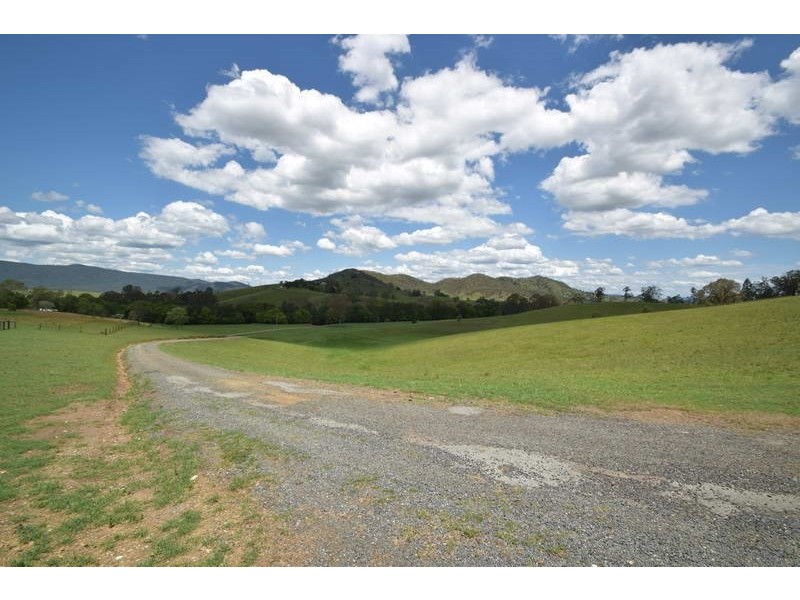703 Mount Kilcoy Road, Mount Kilcoy QLD 4515
