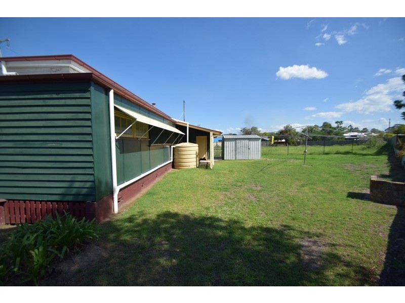 174 Ipswich Street, Esk QLD 4312