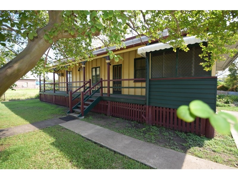 174 Ipswich Street, Esk QLD 4312