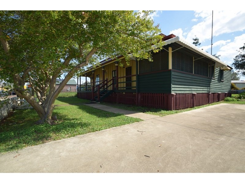 174 Ipswich Street, Esk QLD 4312