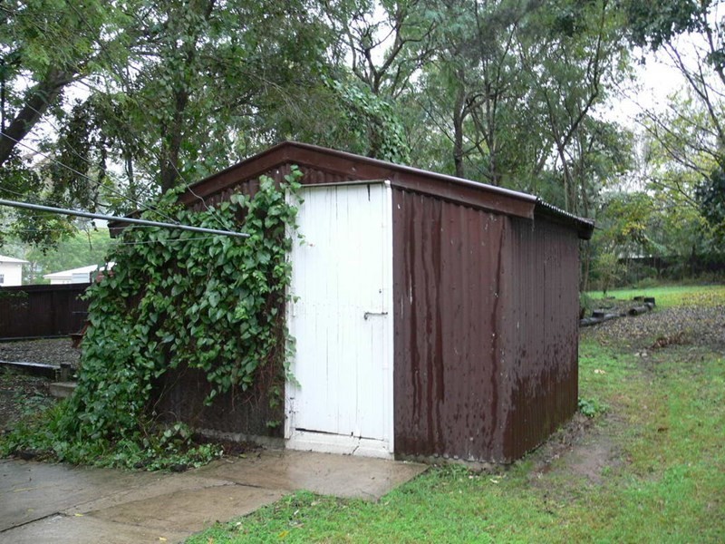 86 Middle Street, Esk QLD 4312