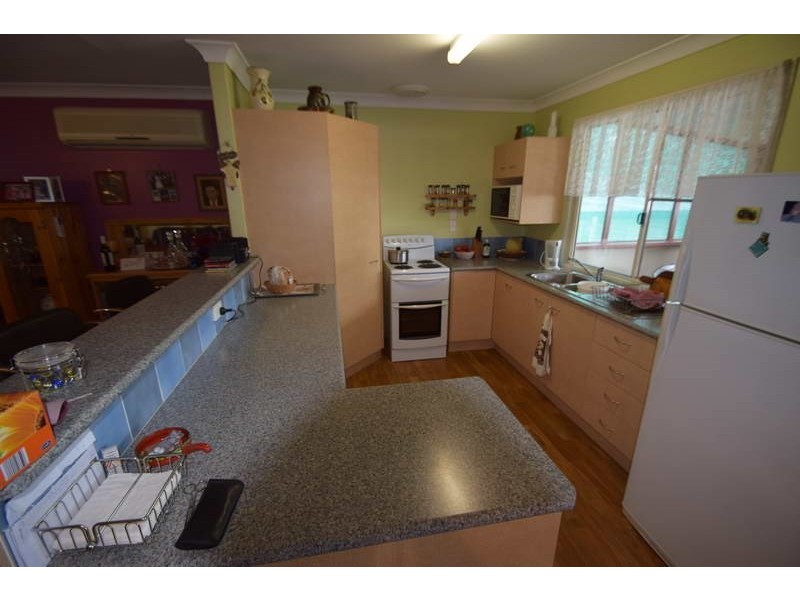 22 Mack Street, Esk QLD 4312