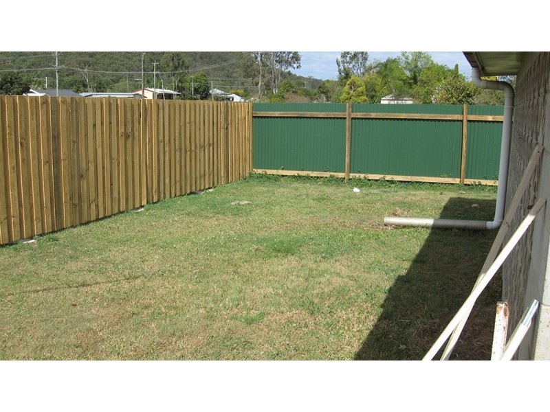 231 Ipswich Street, Esk QLD 4312