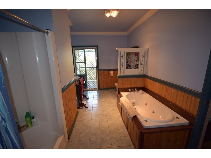 6031 Brisbane Valley Highway, Biarra QLD 4313