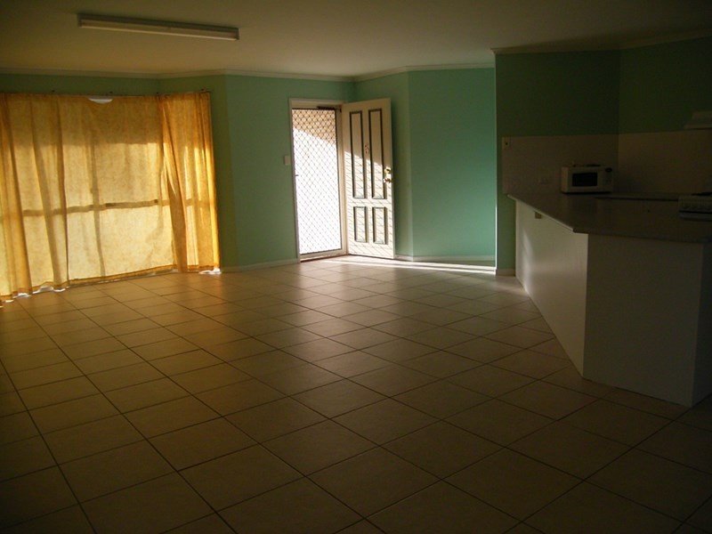 5/3 Adelaide Street, Esk QLD 4312