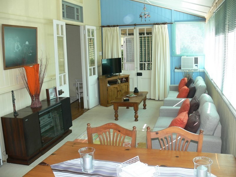 2 Mack Street, Esk QLD 4312