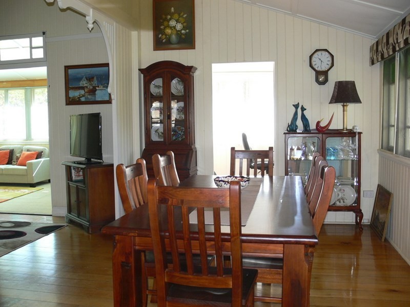 2 Mack Street, Esk QLD 4312