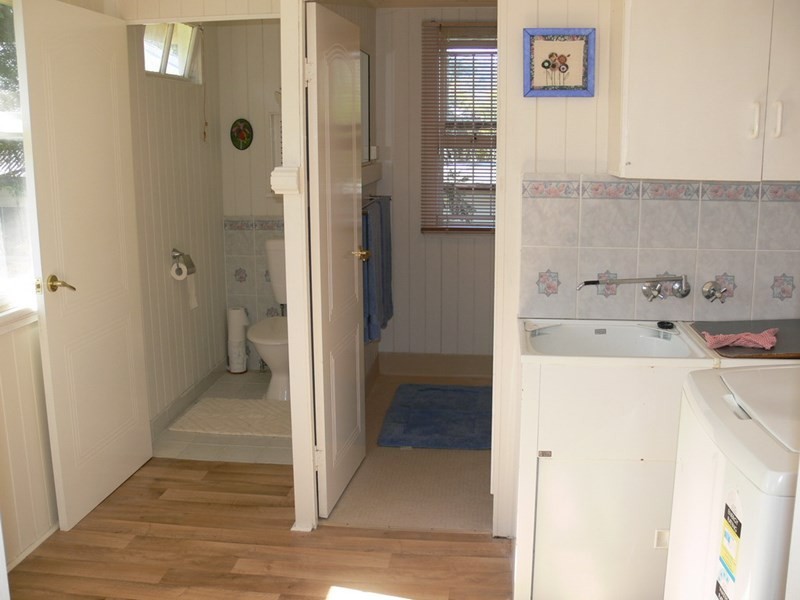 2 Mack Street, Esk QLD 4312