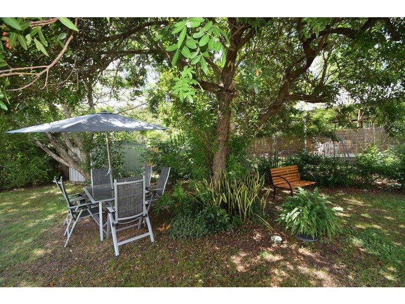13 Adelaide Street, Esk QLD 4312