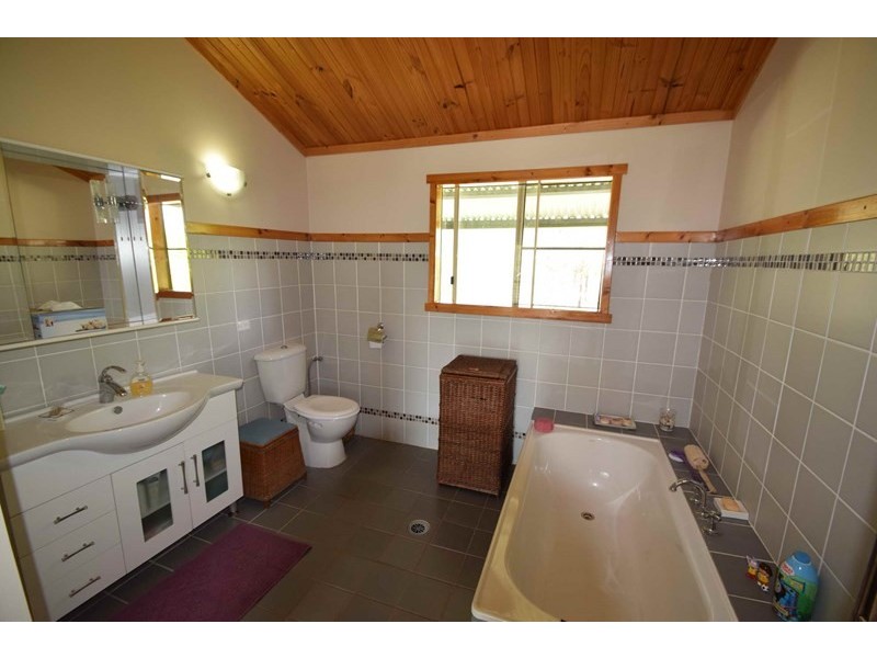 1623 Esk Crows Nest Road, Biarra QLD 4313