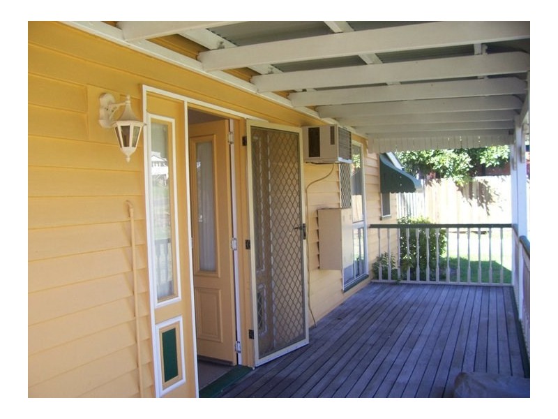 14 Mangerton Street, Toogoolawah QLD 4313