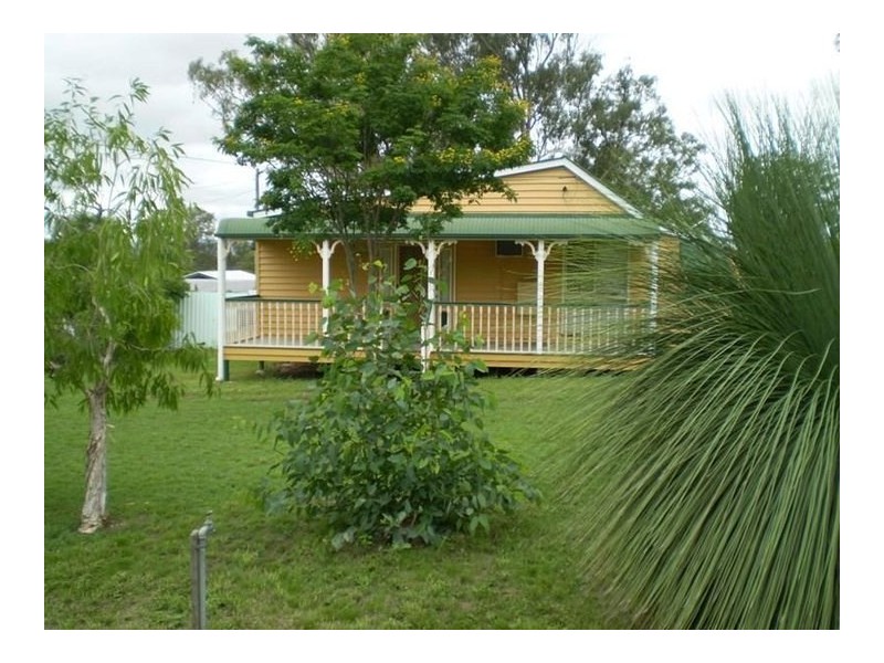 14 Mangerton Street, Toogoolawah QLD 4313