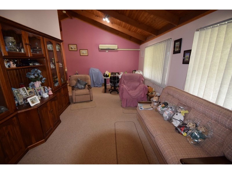 518 Willaura Drive, Mount Hallen QLD 4312
