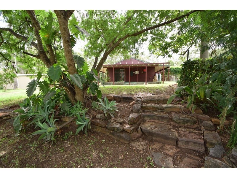 518 Willaura Drive, Mount Hallen QLD 4312
