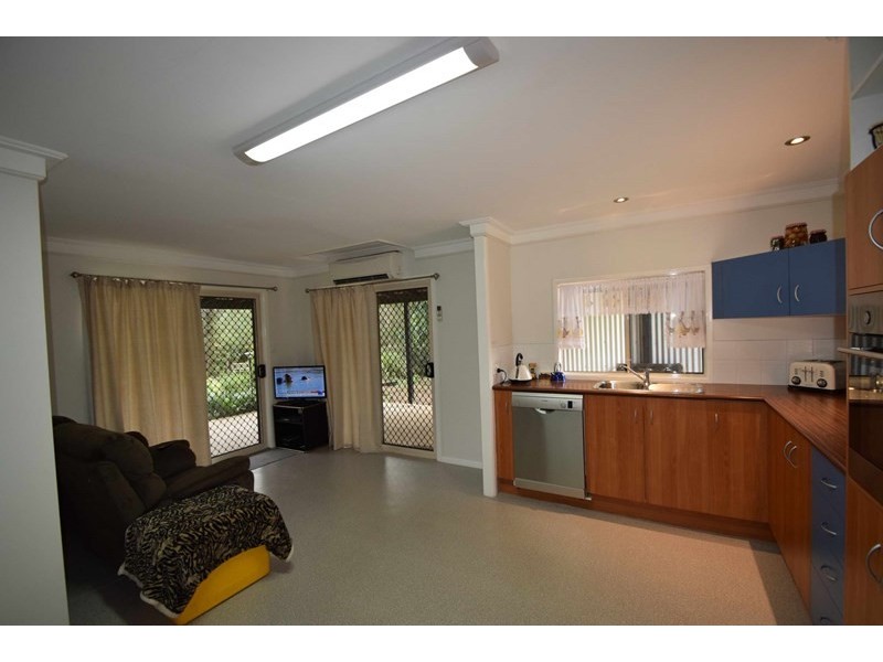 31 Argyle Court, Mount Hallen QLD 4312