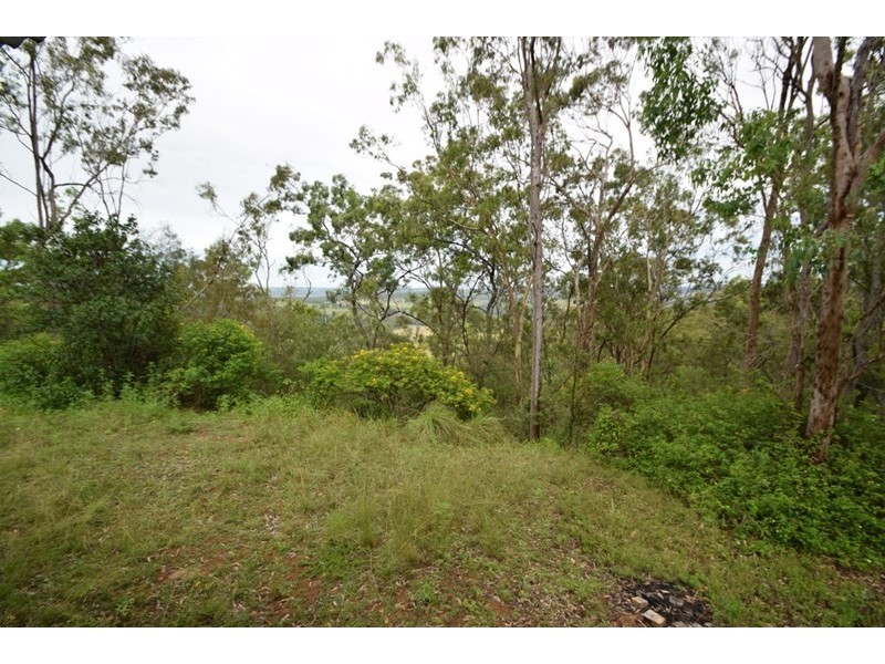 19 Crest Court, Esk QLD 4312