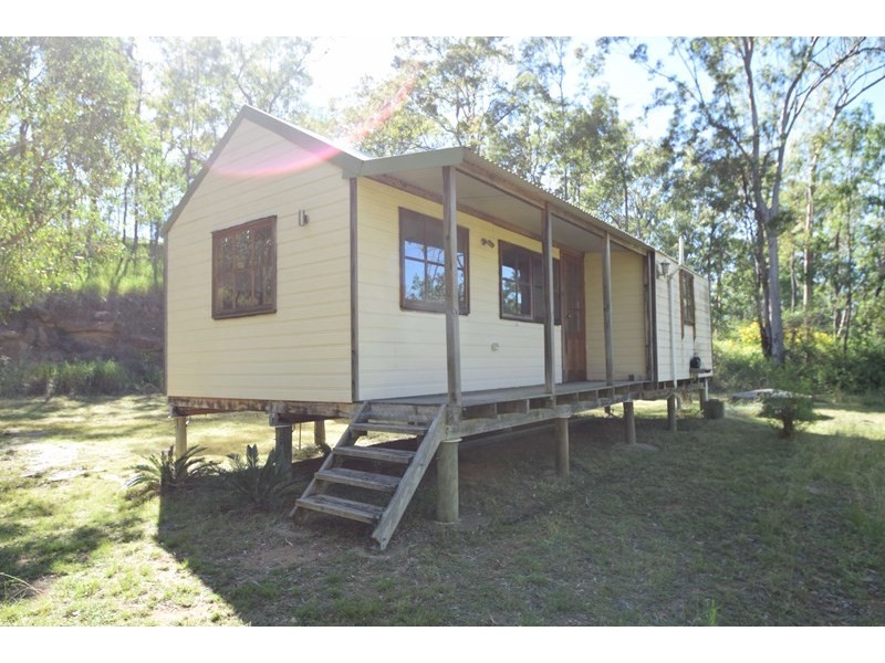 19 Crest Court, Esk QLD 4312