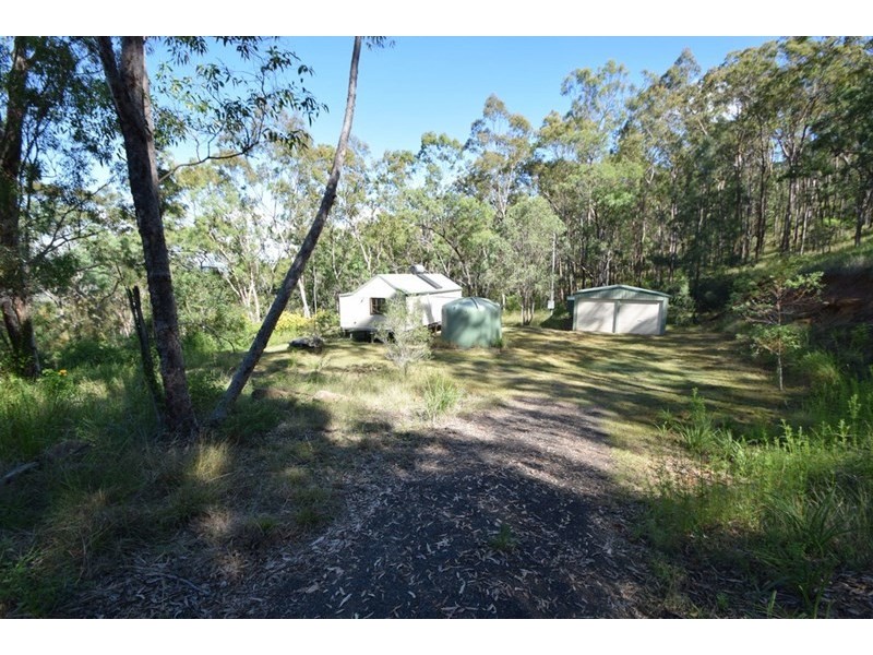 19 Crest Court, Esk QLD 4312