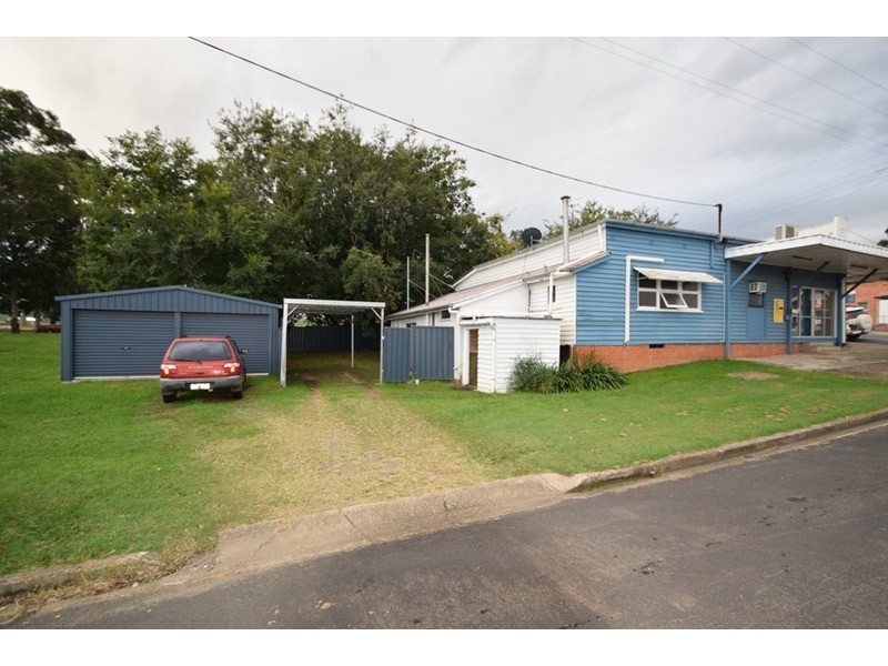 11 Kennedy Street, Kilcoy QLD 4515