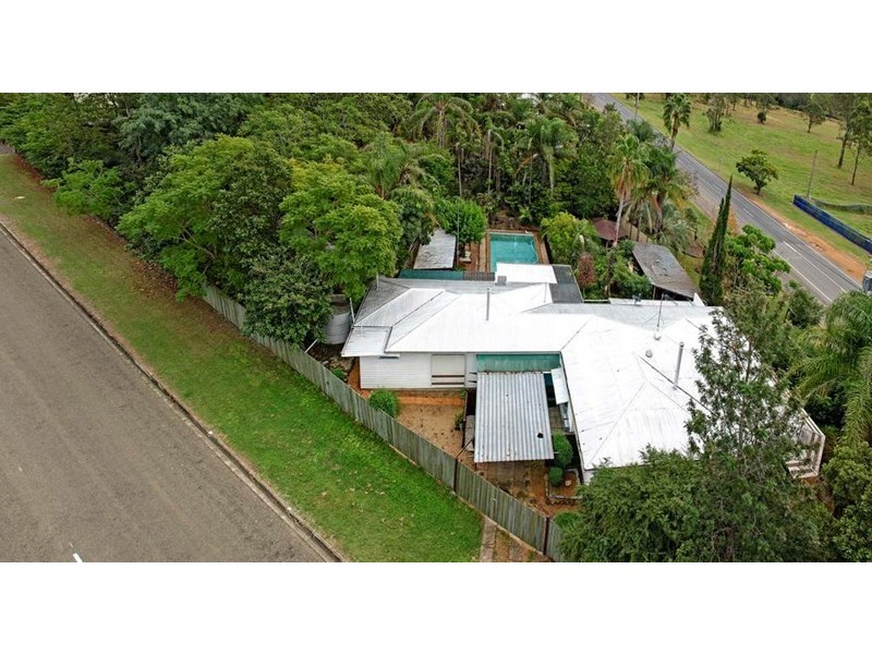 260 Ipswich Street, Esk QLD 4312