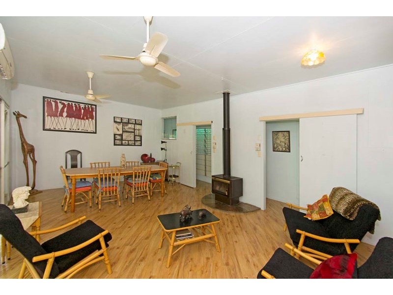 260 Ipswich Street, Esk QLD 4312