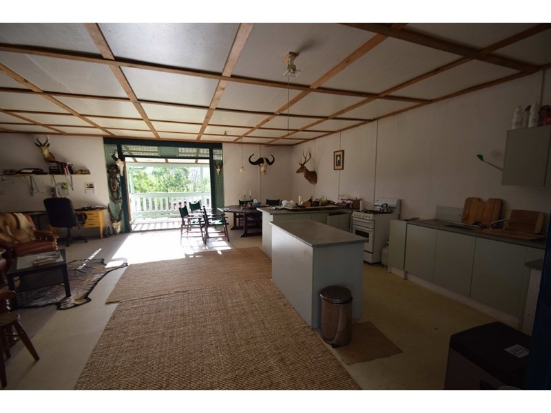 633 Grieves Road, Colinton QLD 4306