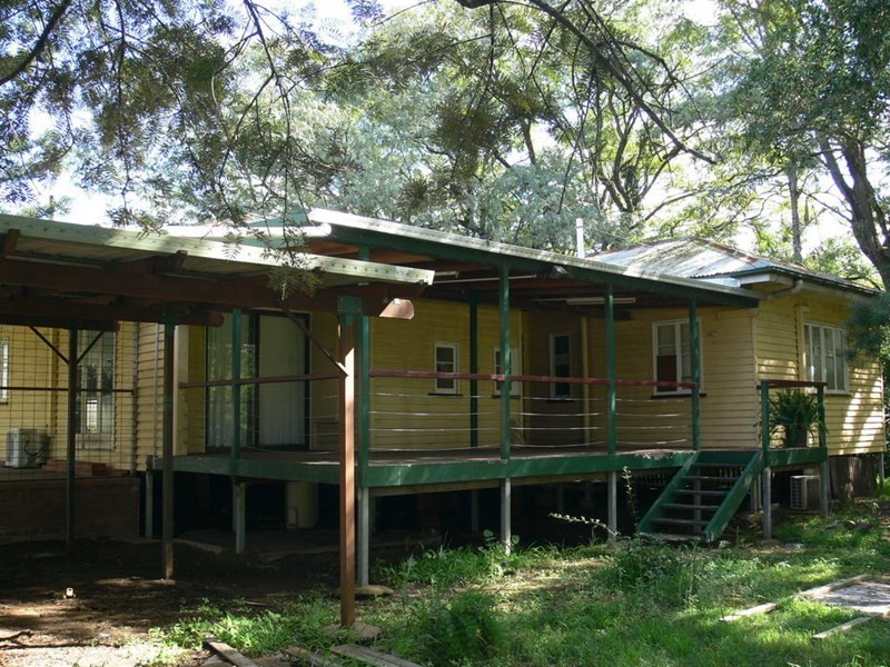 243 Ipswich Street, Esk QLD 4312