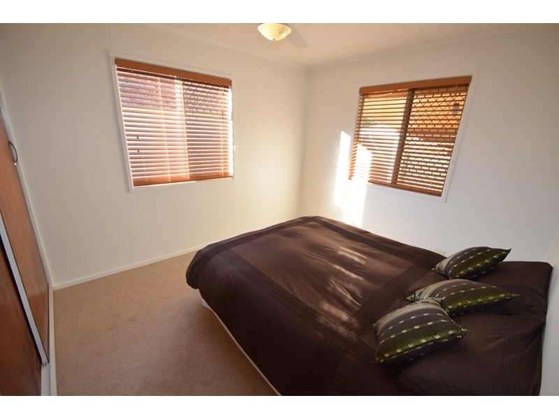 26 Short Street, Esk QLD 4312