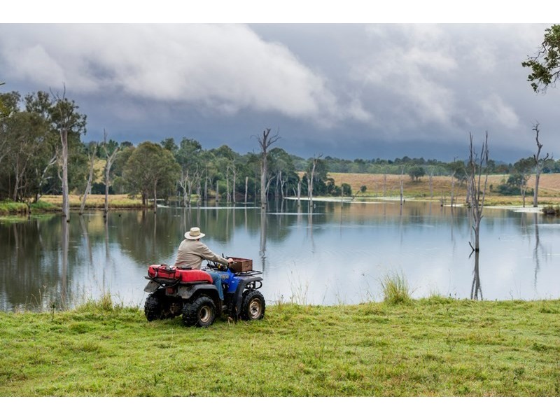 1458 Neurum Road, Mount Archer QLD 4514