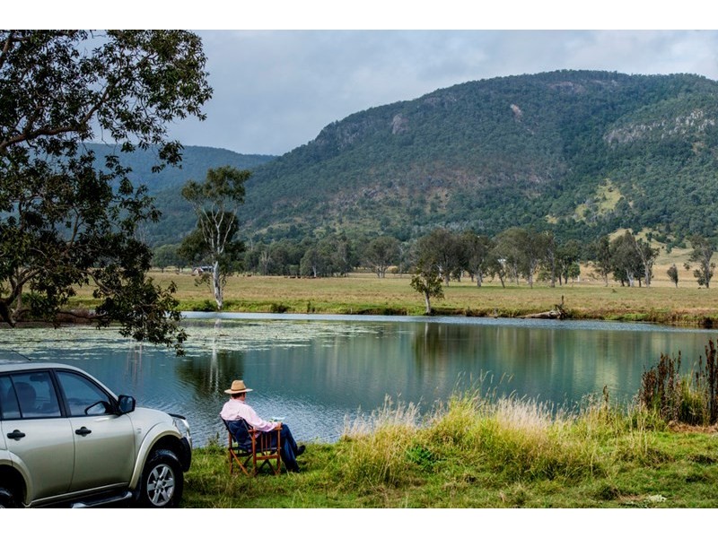 1458 Neurum Road, Mount Archer QLD 4514