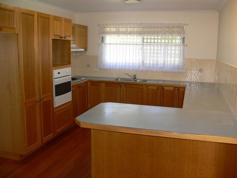 44 Barbour Street, Esk QLD 4312